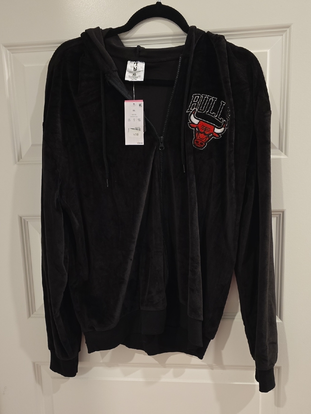 NBA Chicago Bulls Black Velour Zip-Up Hoodie Jacket with Red Logo